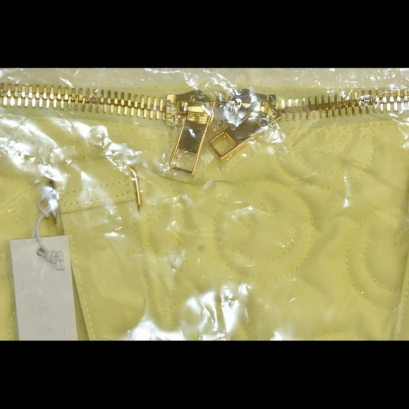 NEW STONEY CLOVER Classic LARGE PUFFY DUFFLE BAG Be Happy Yellow Smile Face - Picture 5 of 9